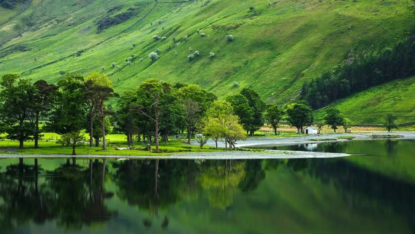 清新意境蓝天白云壁纸_美好的世界很清新_风景壁纸_精品库