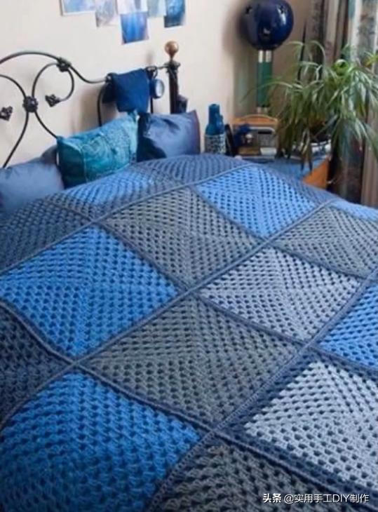 「针织作品」58款顶级钩针设计师多色调方格床单设计