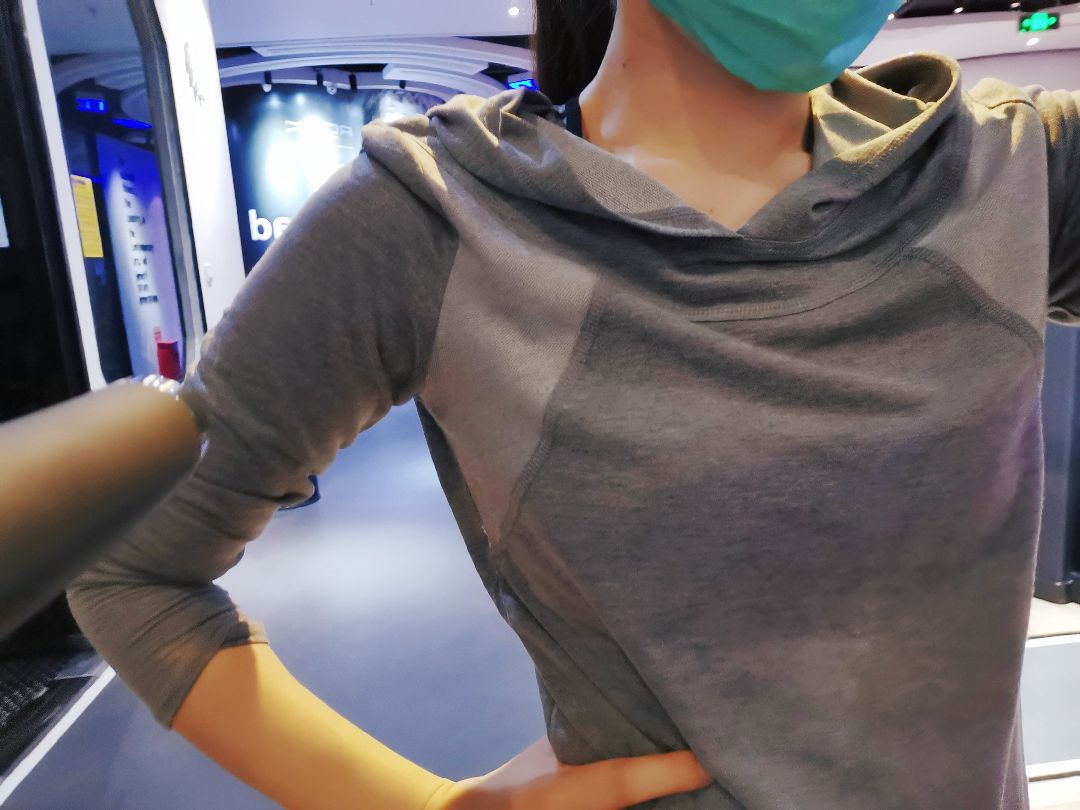 今日份假装积极7815健身房1h大汗淋漓～努力坚持一件事情你会发现