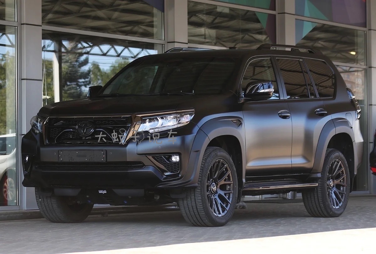 全新黑武士普拉多亮相质感更强烈柴油动力四驱魁梧霸气