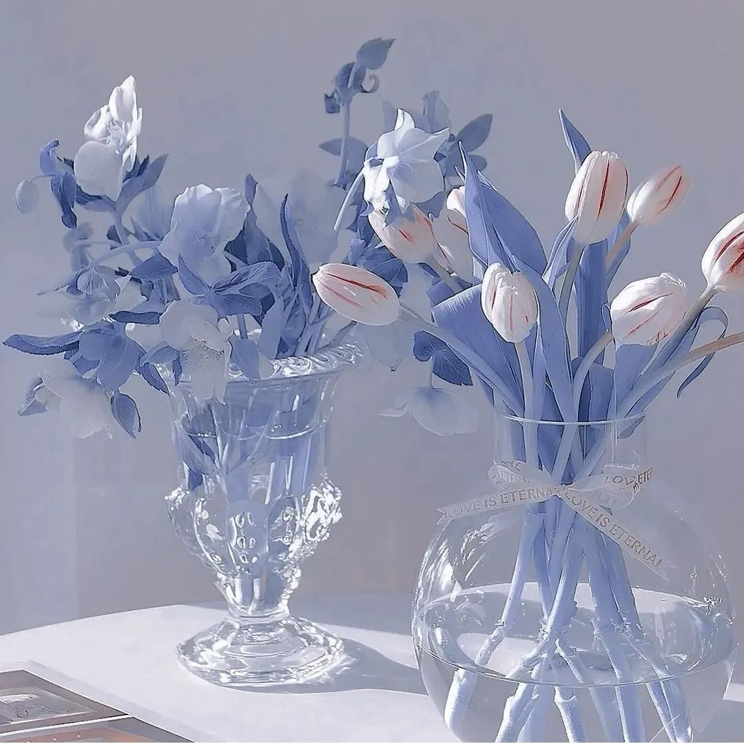 蓝色系ins风背景图