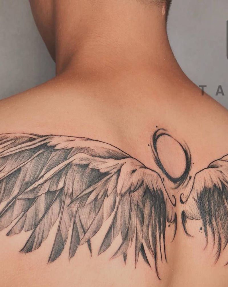 翅纹身图片_背部暗黑纹身图案