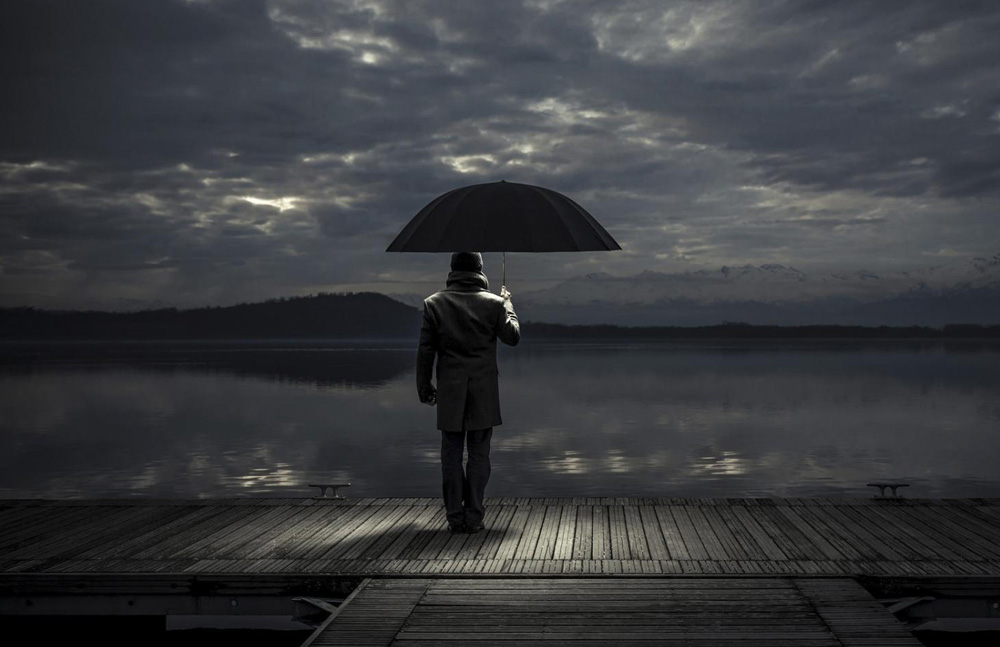 孤单寂寞图片大全,沉默男人伤感背影图片