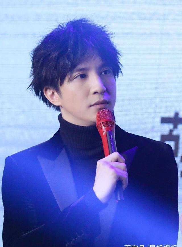 薛之谦的"薛",高磊鑫的"高"取名的,所以有网友猜测,小雪糕的大名应该