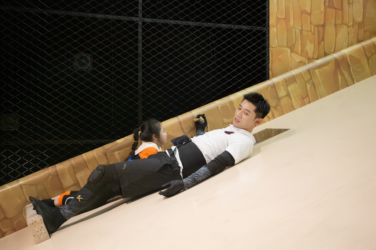 还想有谁来麦咭的密室头脑和运动神经的双挑战?