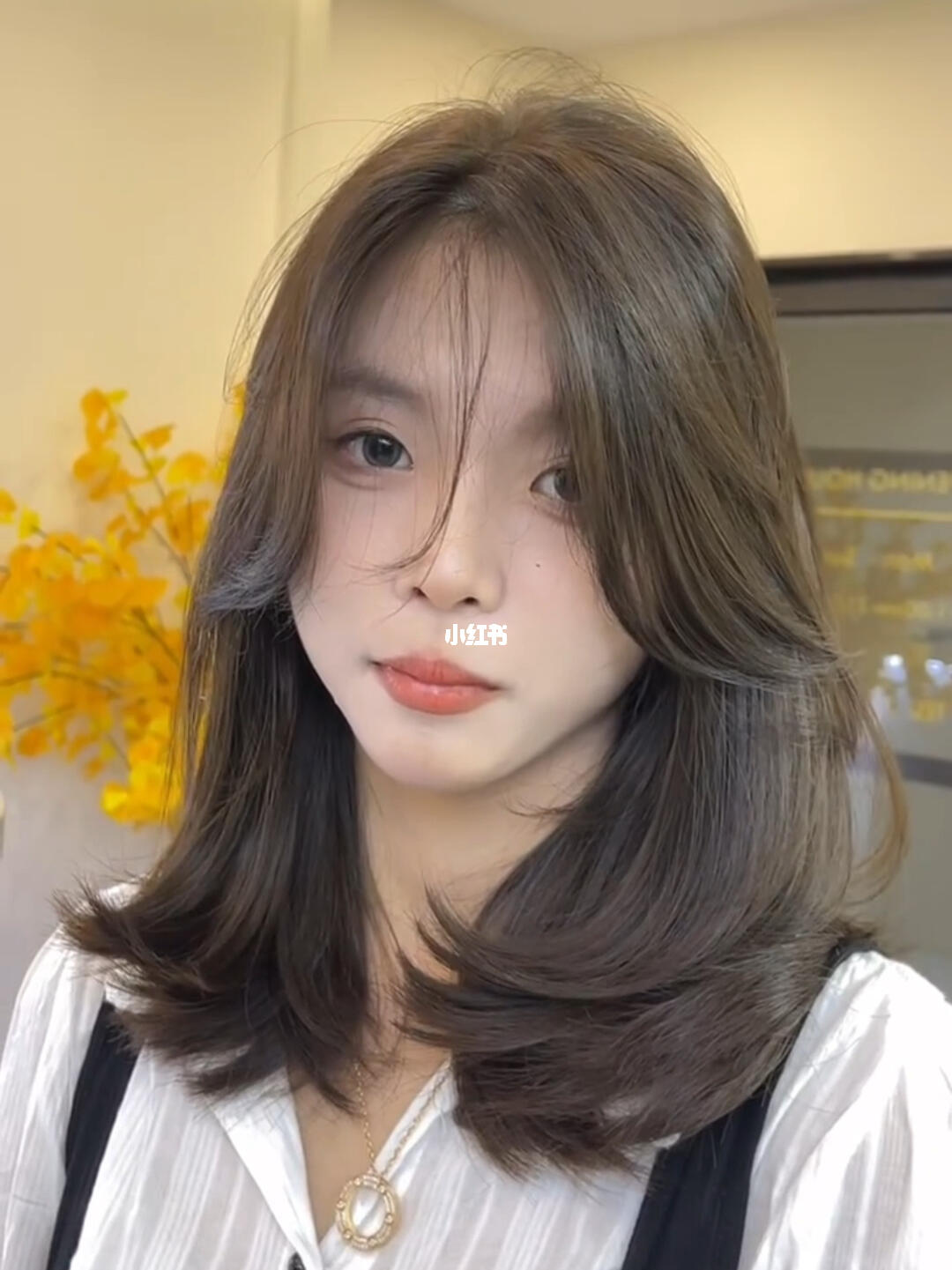 减龄中发温柔甜美圆脸方脸发型