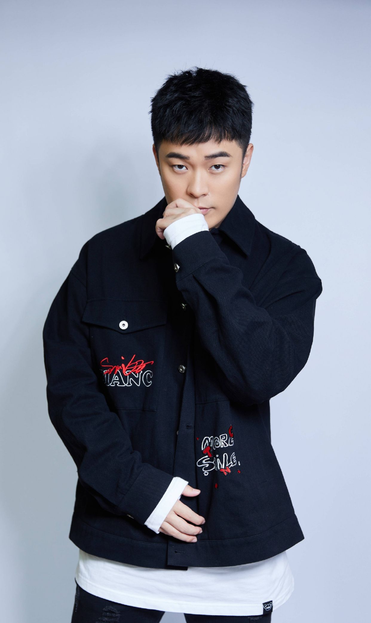 演员陈赫,综艺感爆棚,气氛担当,来看写真照吧