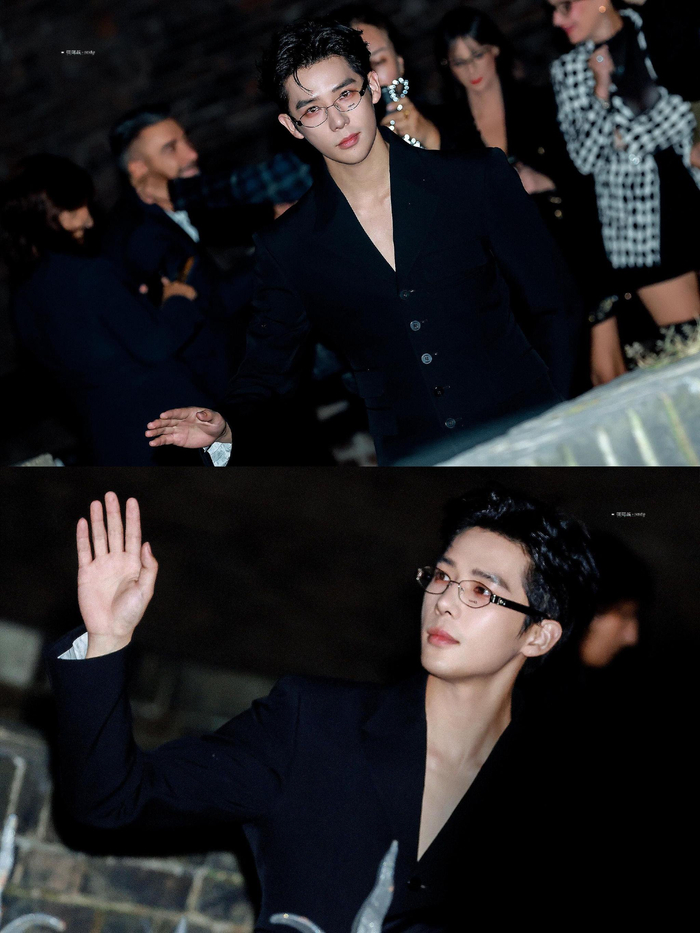 王安宇戴眼镜 有斯文败类内味儿了