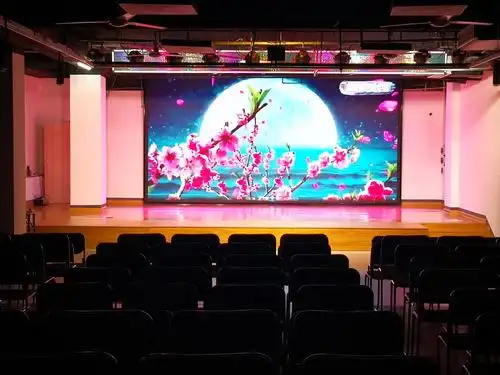 需要举行年会的中小型演出场地出租火爆预订了.