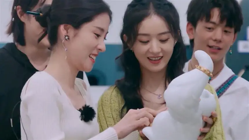 中餐厅 第五季20210910:赵丽颖送礼独具特色大受喜爱 - 高清视频在线