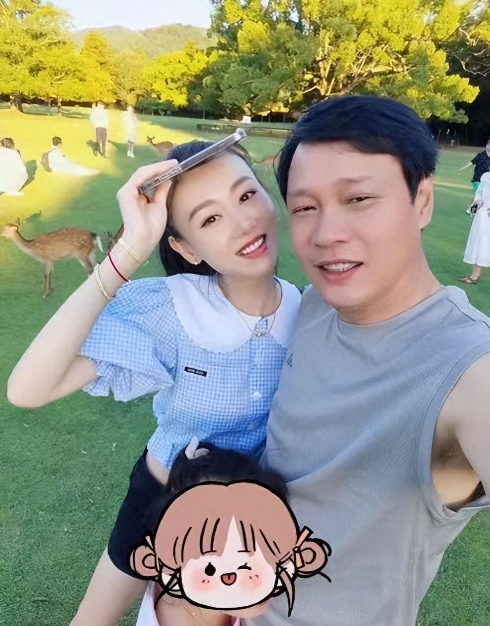 范志毅晒全家福!