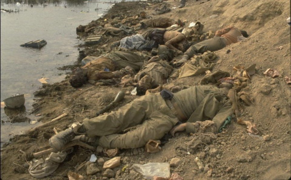 最疯狂的扫雷部队两伊战争这国用男童人肉扫雷结果惨烈