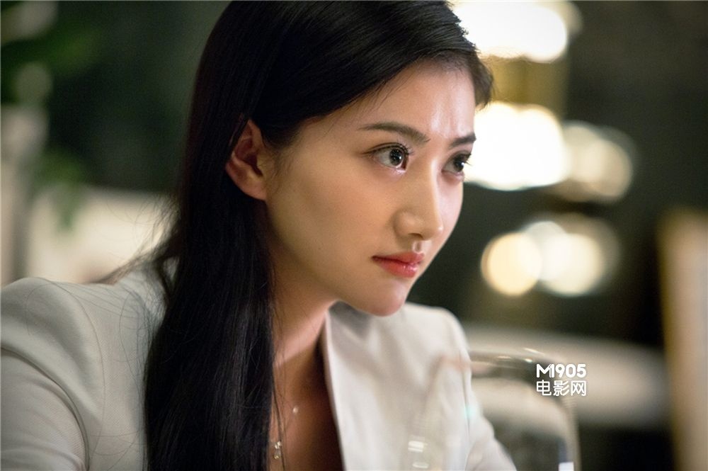 《赌城风云》曝光新剧照 景甜扮演女版"龙五"_港台_电影网_1905.com