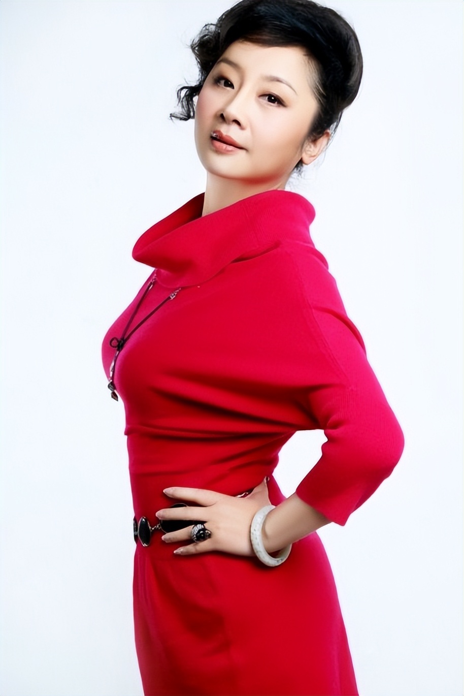 唐静:与王新军离婚后,发誓一生不再嫁人,她现在过得怎么样?