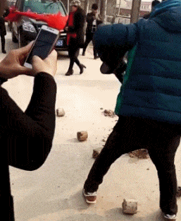 去霉运搞笑迷信gif动图_动态图_表情包下载_soogif