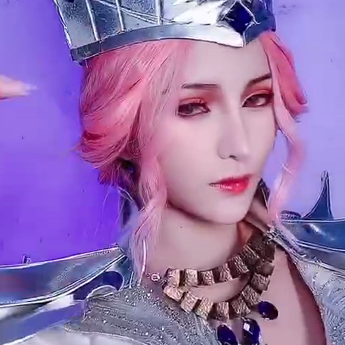 现在《斗罗大陆》也被改编成了真人版,演员也已经确定了