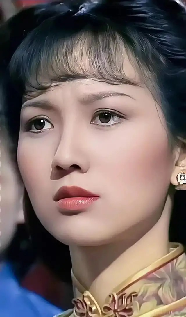 赵雅芝《上海滩》饰冯程程