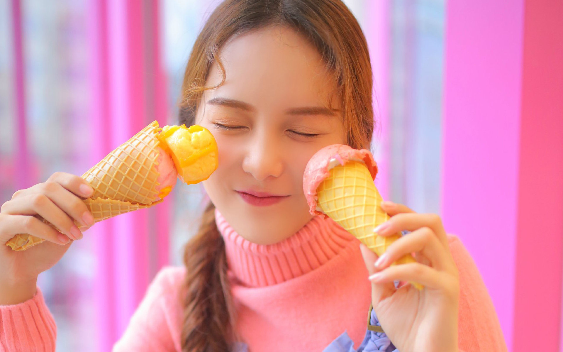 可爱粉红少女甜美唯美高清桌面壁纸