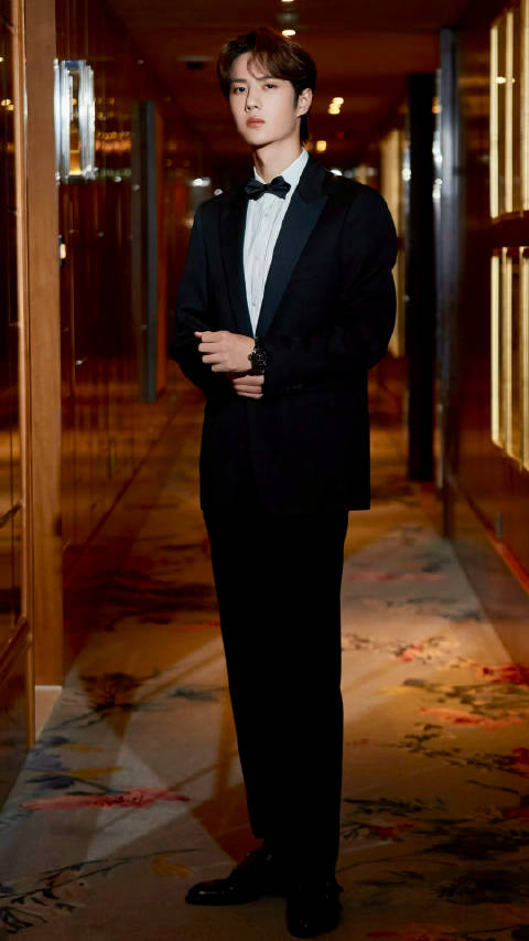 王一博全身照合集