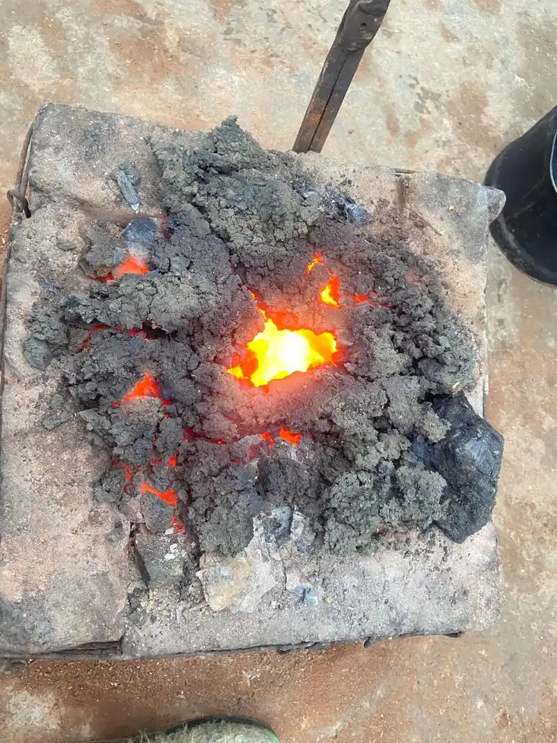 没回信息就是在走泥巴路,回信息就是在玩手机,说话冲就是不想走 - 抖