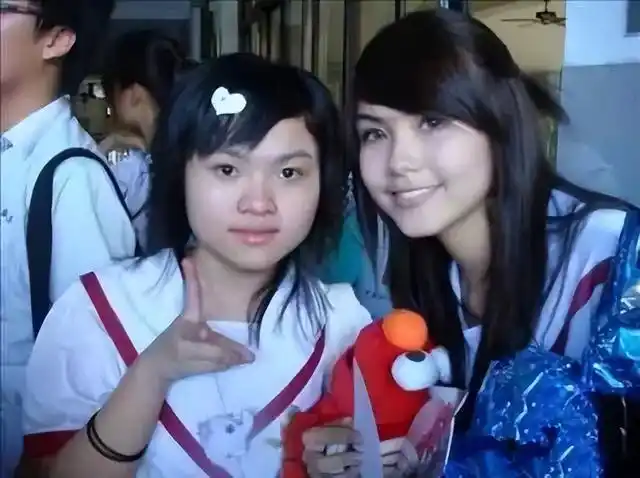 回顾昆凌嫁大14岁歌手周杰伦婚后连生三胎今一家五口其乐融融