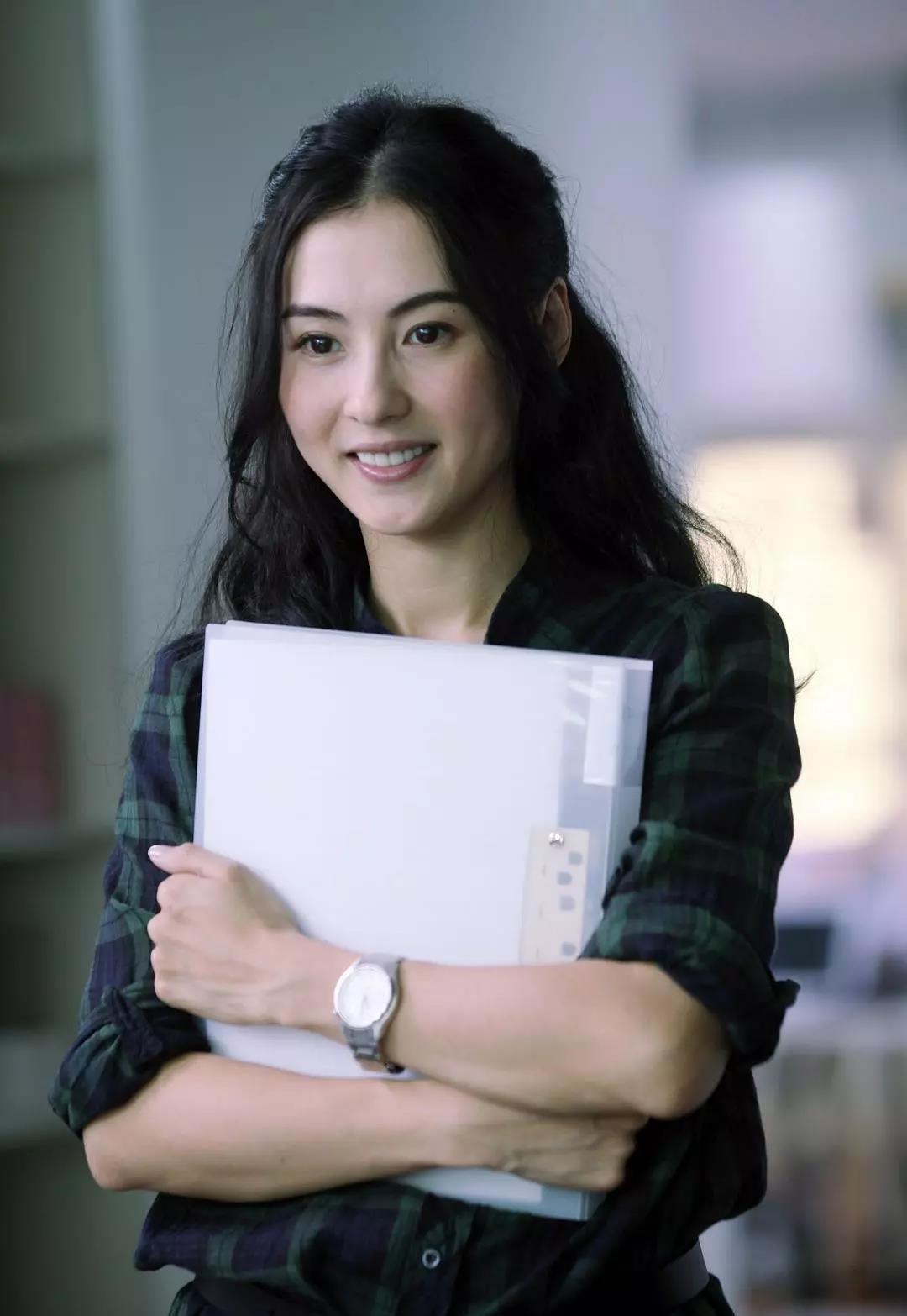 张柏芝40岁了,从最美金像影后到烂片女王,高开低走的人生太可惜_香港