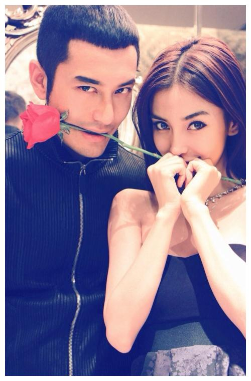 真没离婚黄晓明杨颖戴对戒暗戳戳秀恩爱网友这波糖够甜