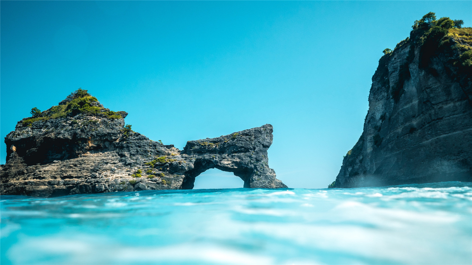 蓝天白云养眼高清桌面壁纸