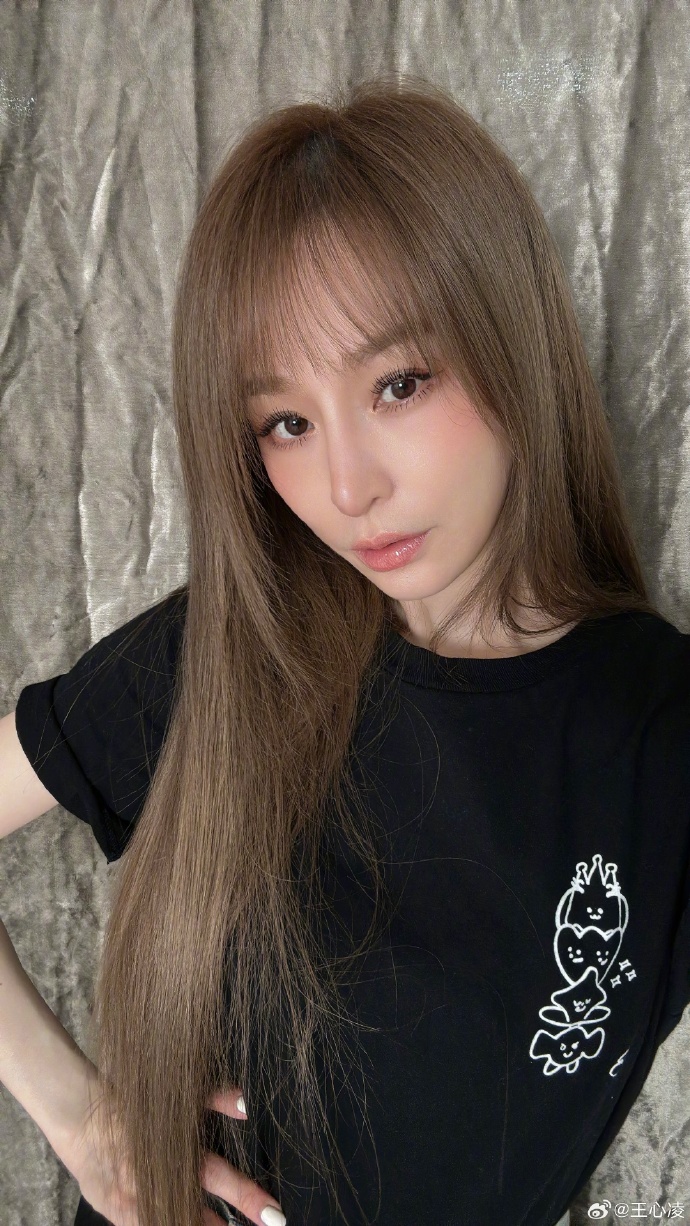 突然发现有一些照片没发过#王心凌宁波演唱会