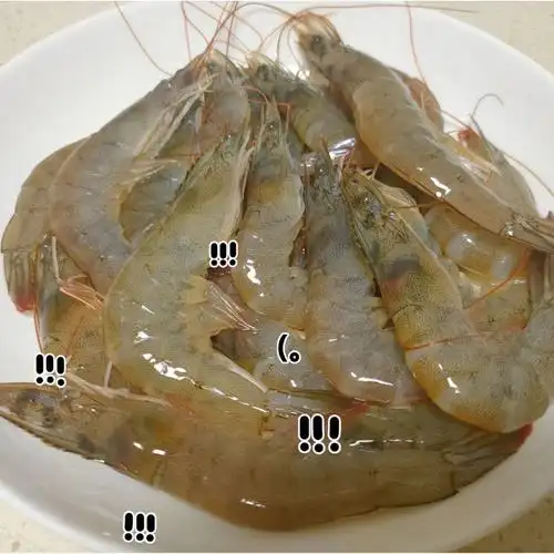 今天突然想吃虾了,买了半斤大虾回来准备做白灼虾99大虾剪去虾的
