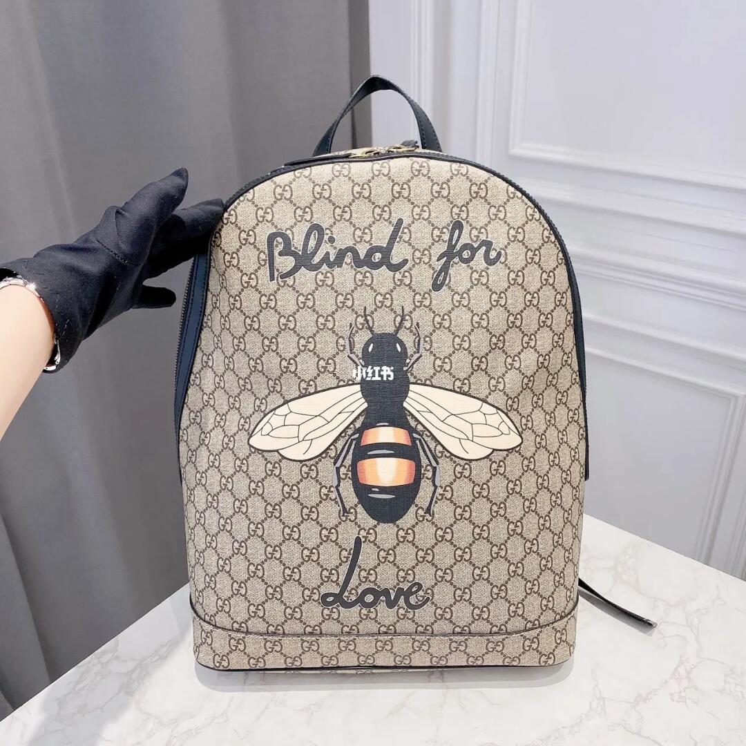 gucci古驰经典印花小蜜蜂双肩包