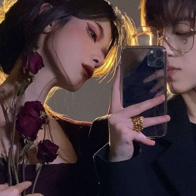 情头一男一女黑色系高清超酷的高冷禁欲系情侣头像图片
