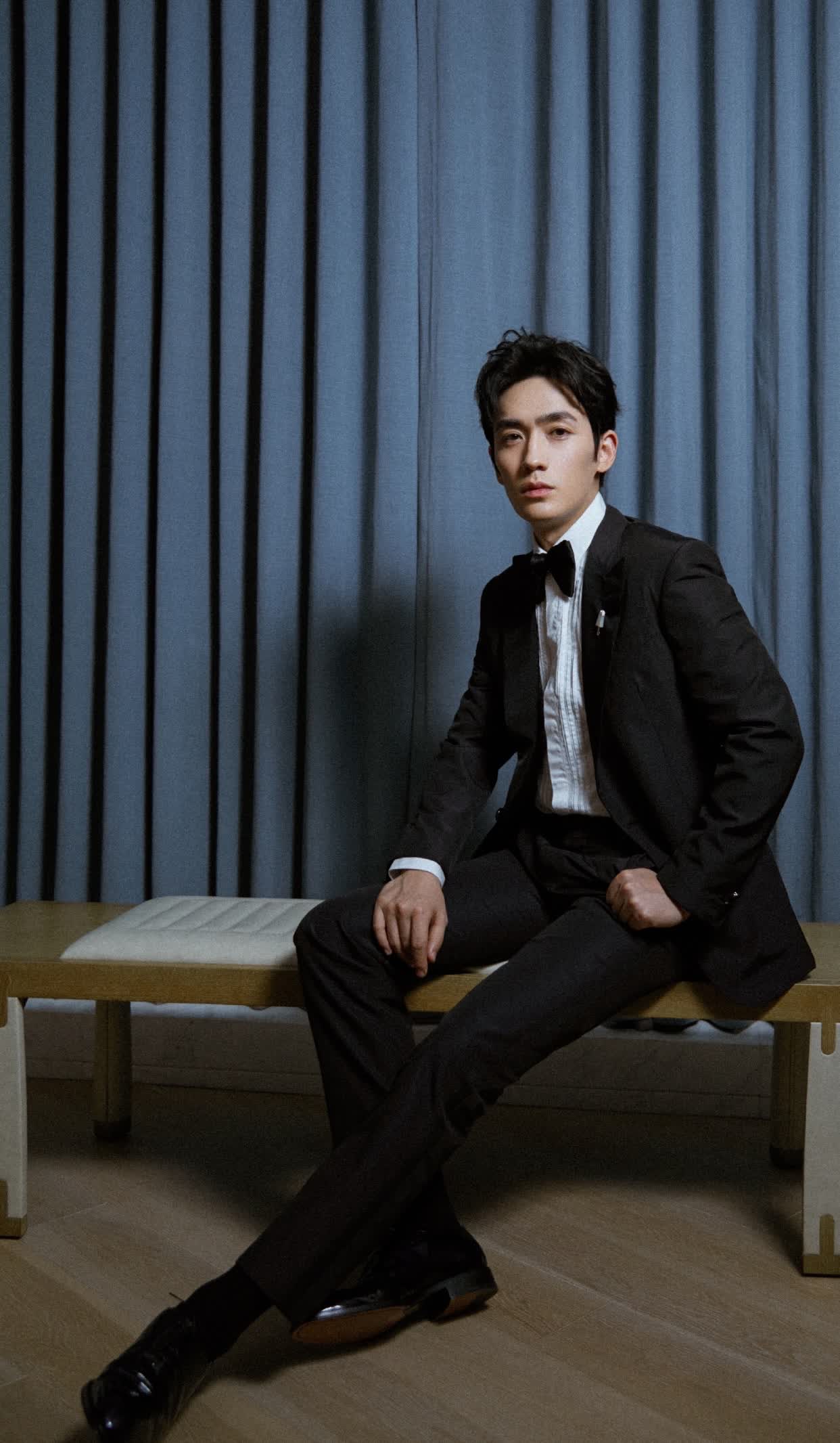 朱一龙的腿简直