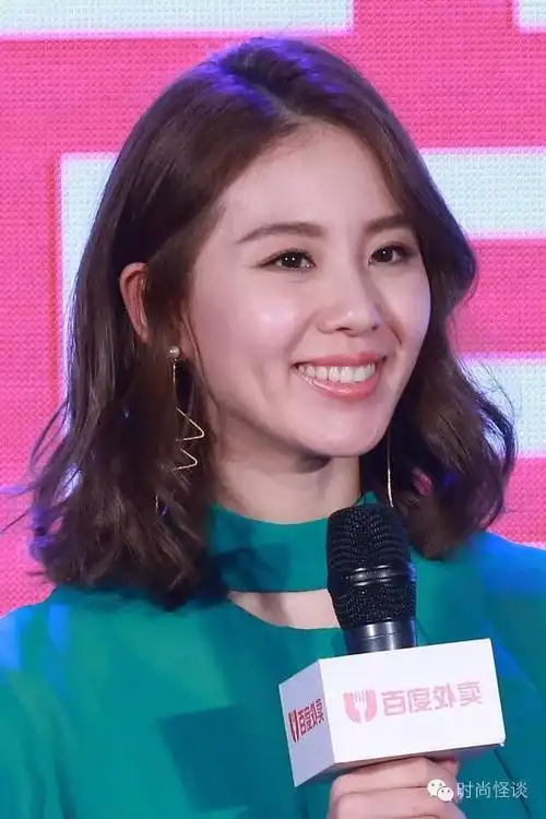 半年换20多个发型刘诗诗的头发终于炸了