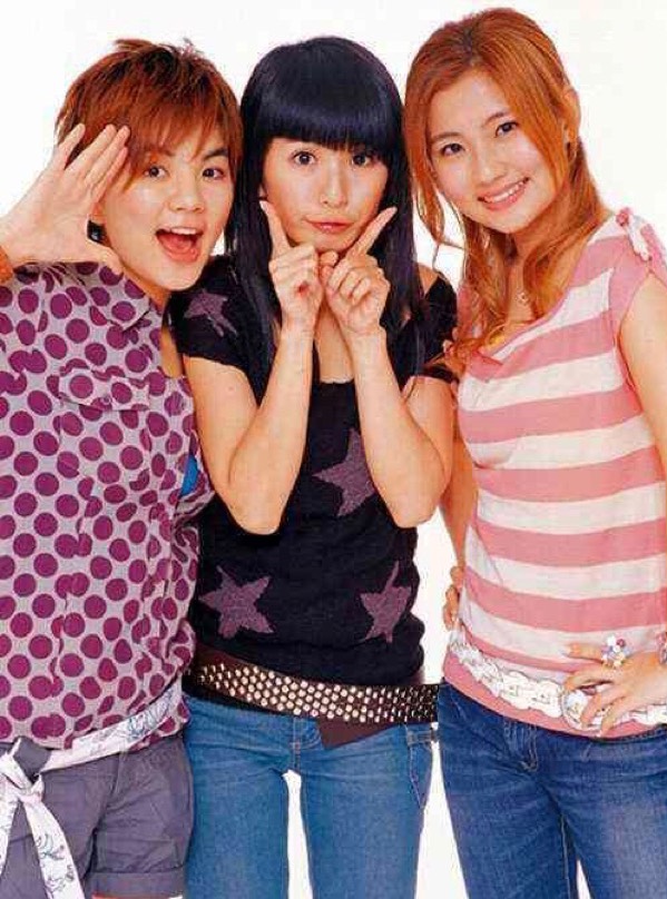 就觉得这么多年过去了,三姐妹的变化也非常大,人设变化上从出道到