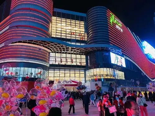 苏宁广场2021首个超大体量城市综合体开业  三天销售突破7500万