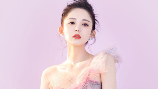 新疆美女明星有哪些,新疆最漂亮的美女是谁(热巴娜扎颜值实在太可了)