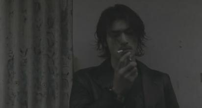 即使金城武还很年轻的时候,只要他身上有一股迷茫而又颓废的气质在