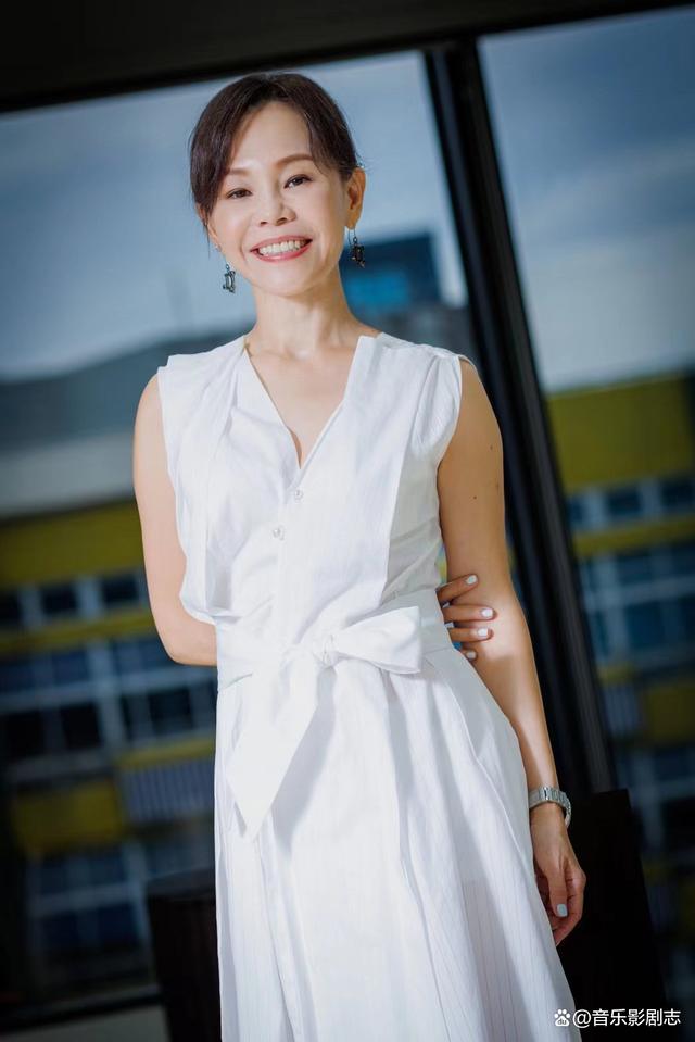 彭佳慧难忘假唱对嘴经历,对演唱会票房有压力!