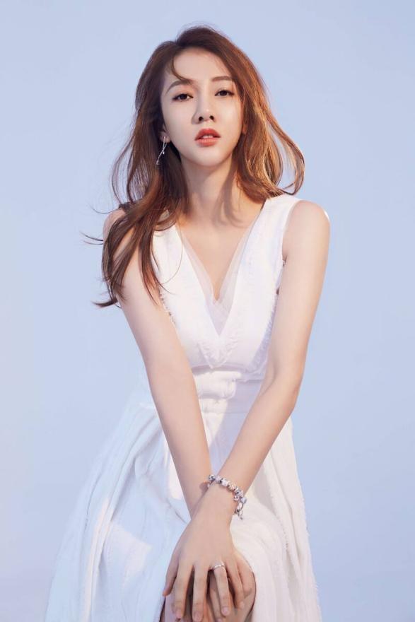 默认是一件事情,履行却又是另一件事情,心中憋着闷气的潘玮柏,直接将