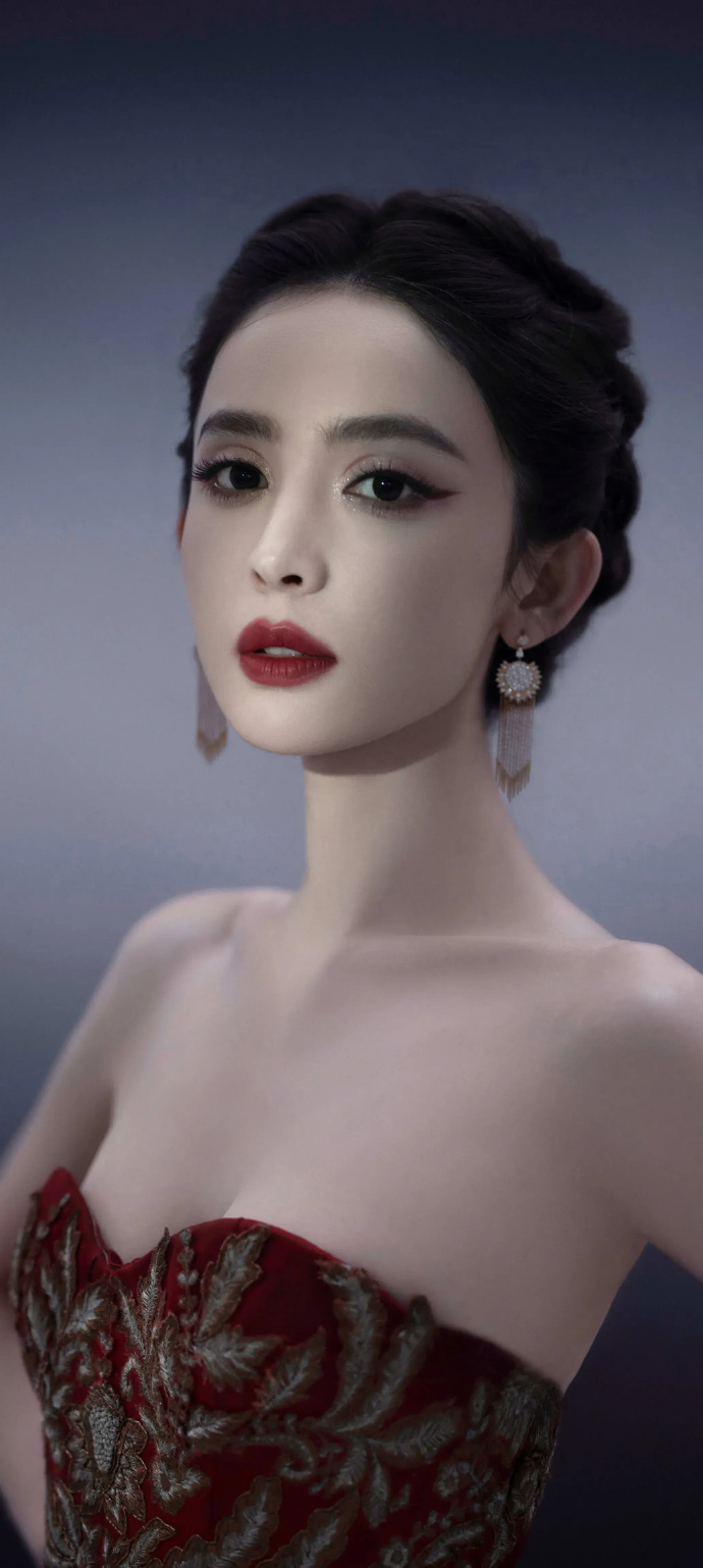 古力娜扎视频加载中.