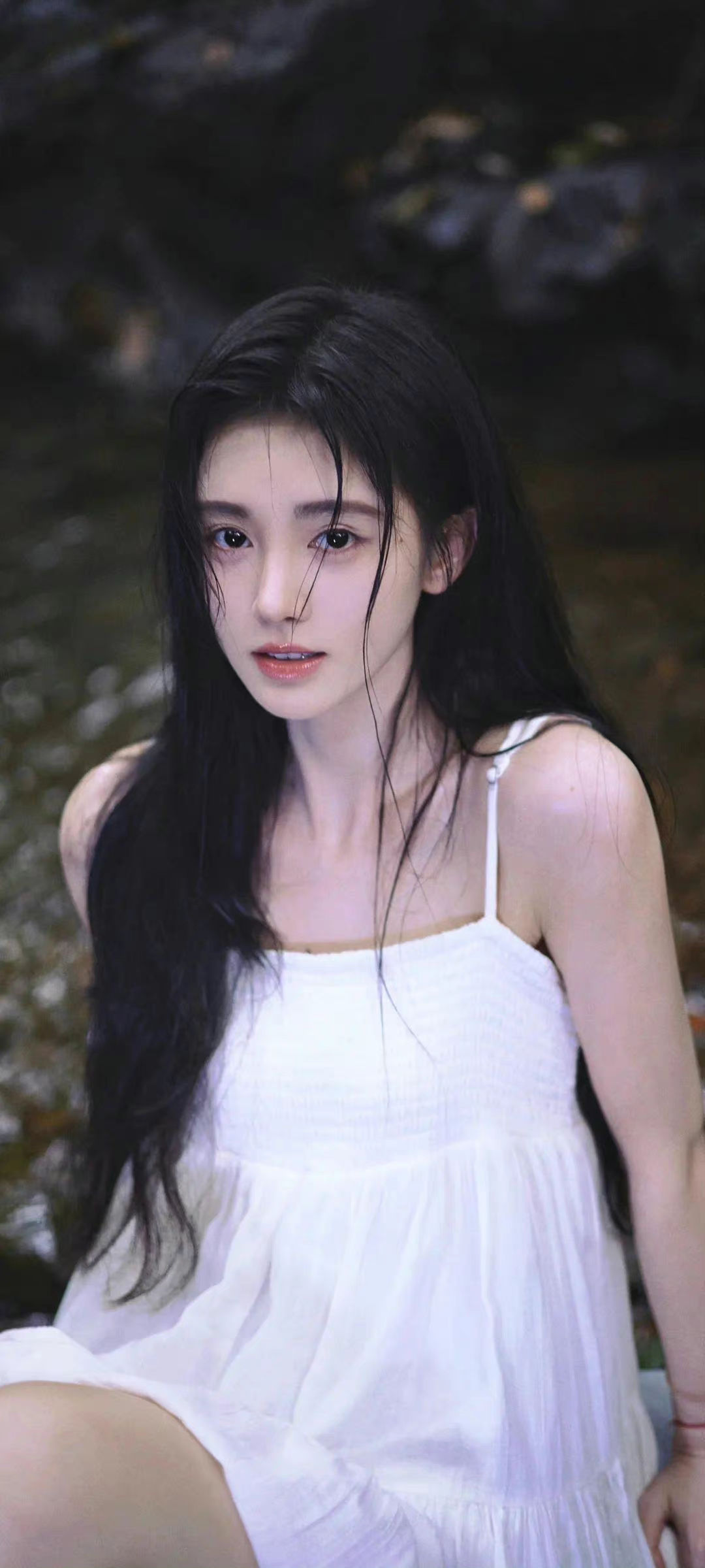 披肩长发 清纯美女手机壁纸