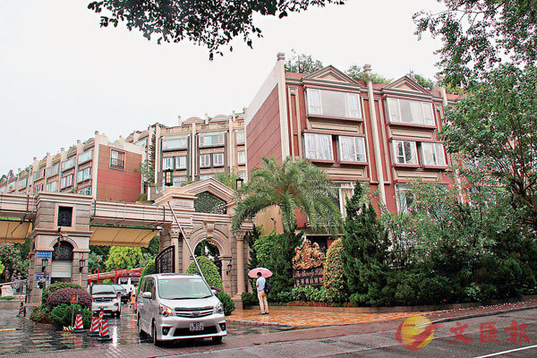 大埔比华利山别墅三期银池道双号屋,以呎价11,344元易手. 资料图片