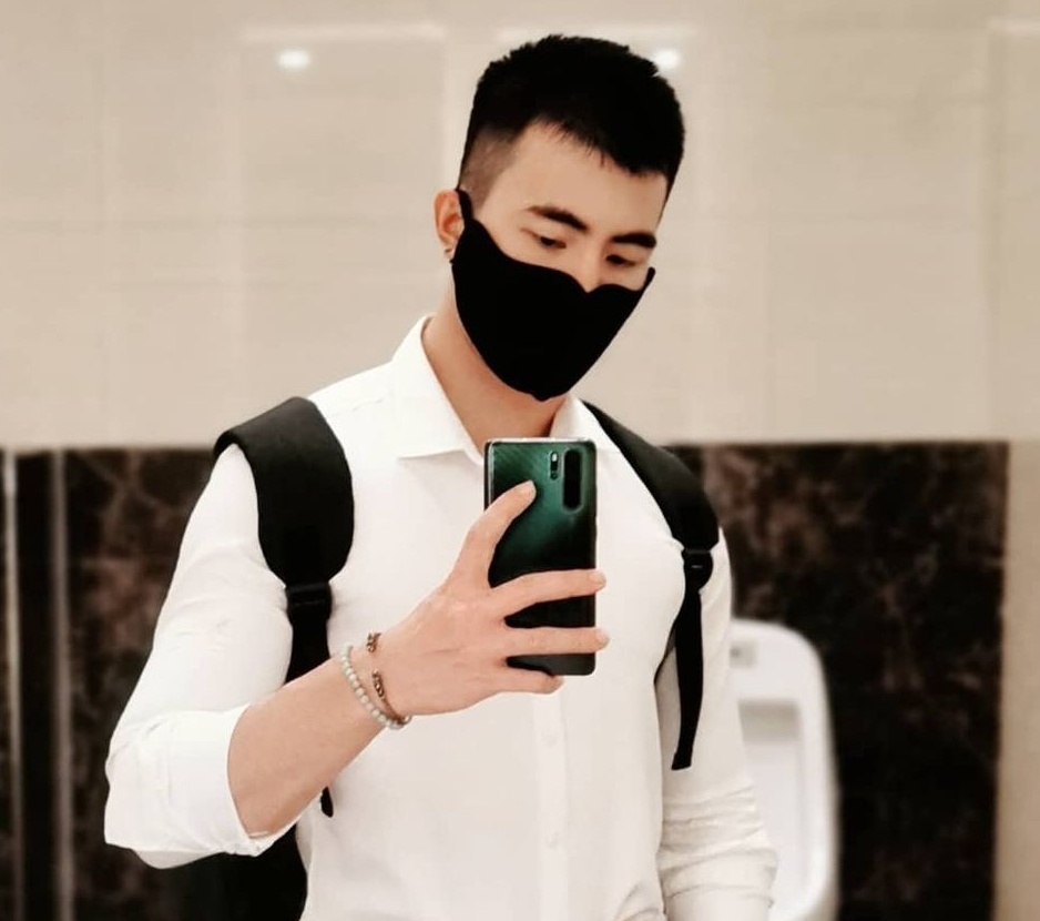 渐层短发要说男生最受欢迎的发型,毫无疑问就是"两边铲"造型了,也是现