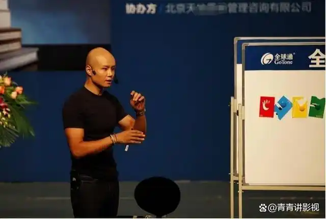 48岁乐嘉现状移居美国喝天价矿泉水他走上了一条不归路