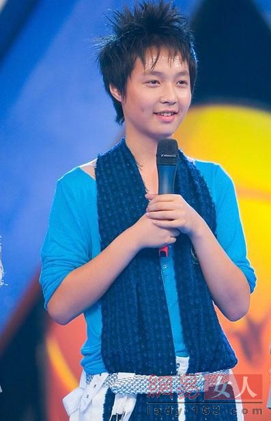 exo成员lay没有整容的