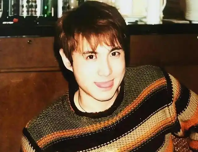 明星身材"发福"是啥样?周杰伦"辣眼睛",看到他"最意外"!