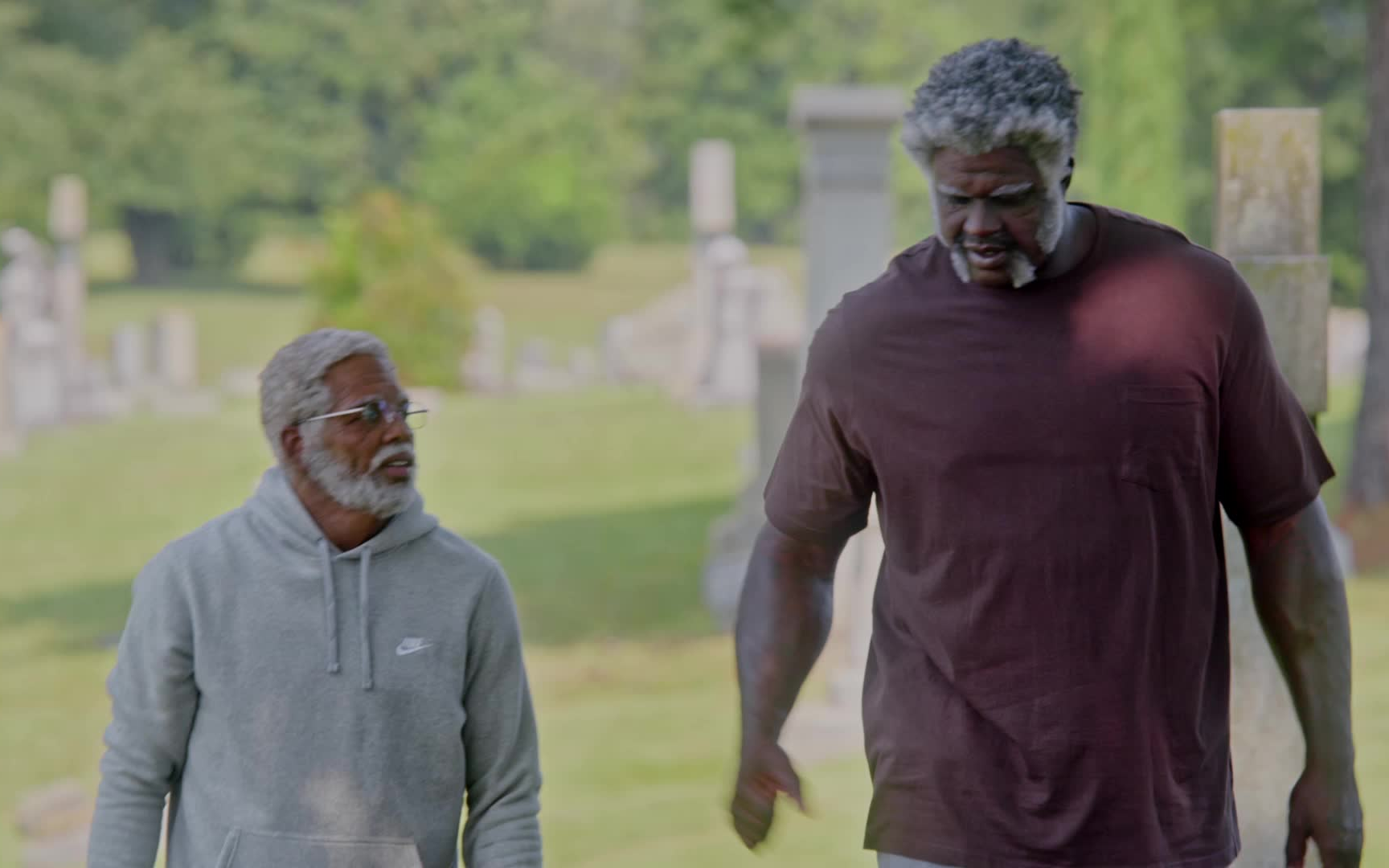 【德鲁大叔】预告 奥尼尔和欧文扮演老人暴虐年轻小伙.