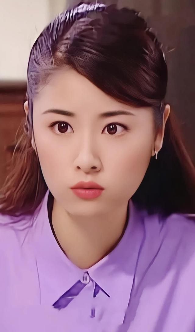 林心如年轻时清纯灵动,活泼可爱!__财经头条