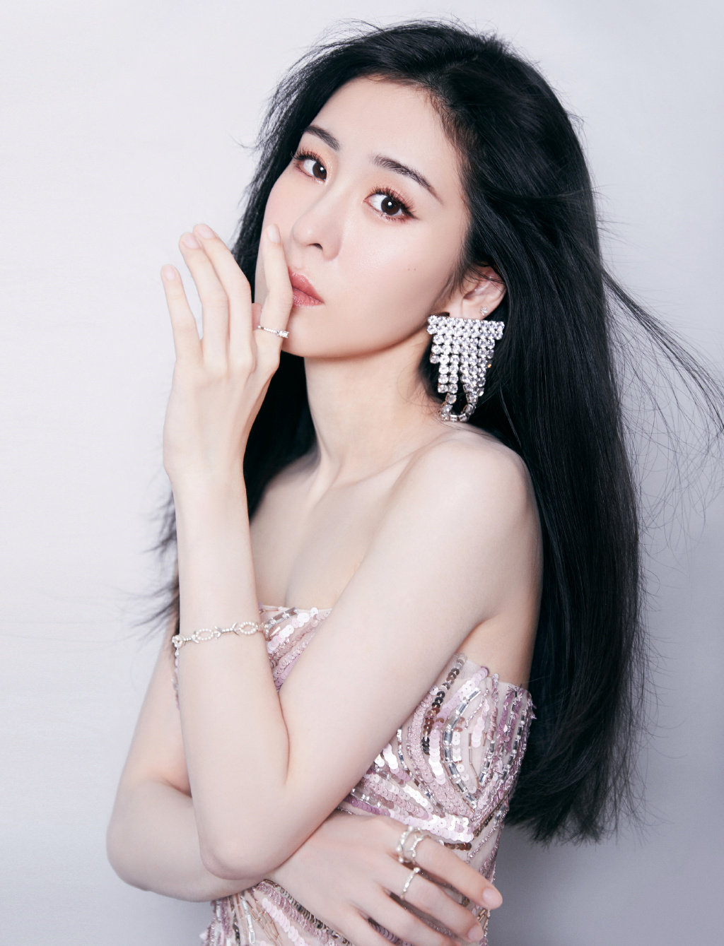 张碧晨小姐姐是不是很美呀?